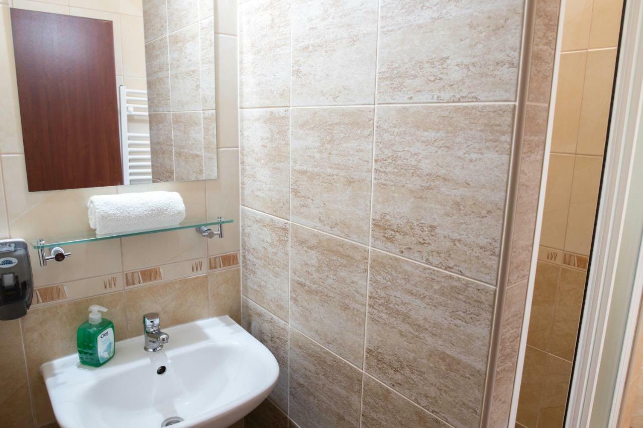 Penzion Stefarez New Velky Meder Exterior photo